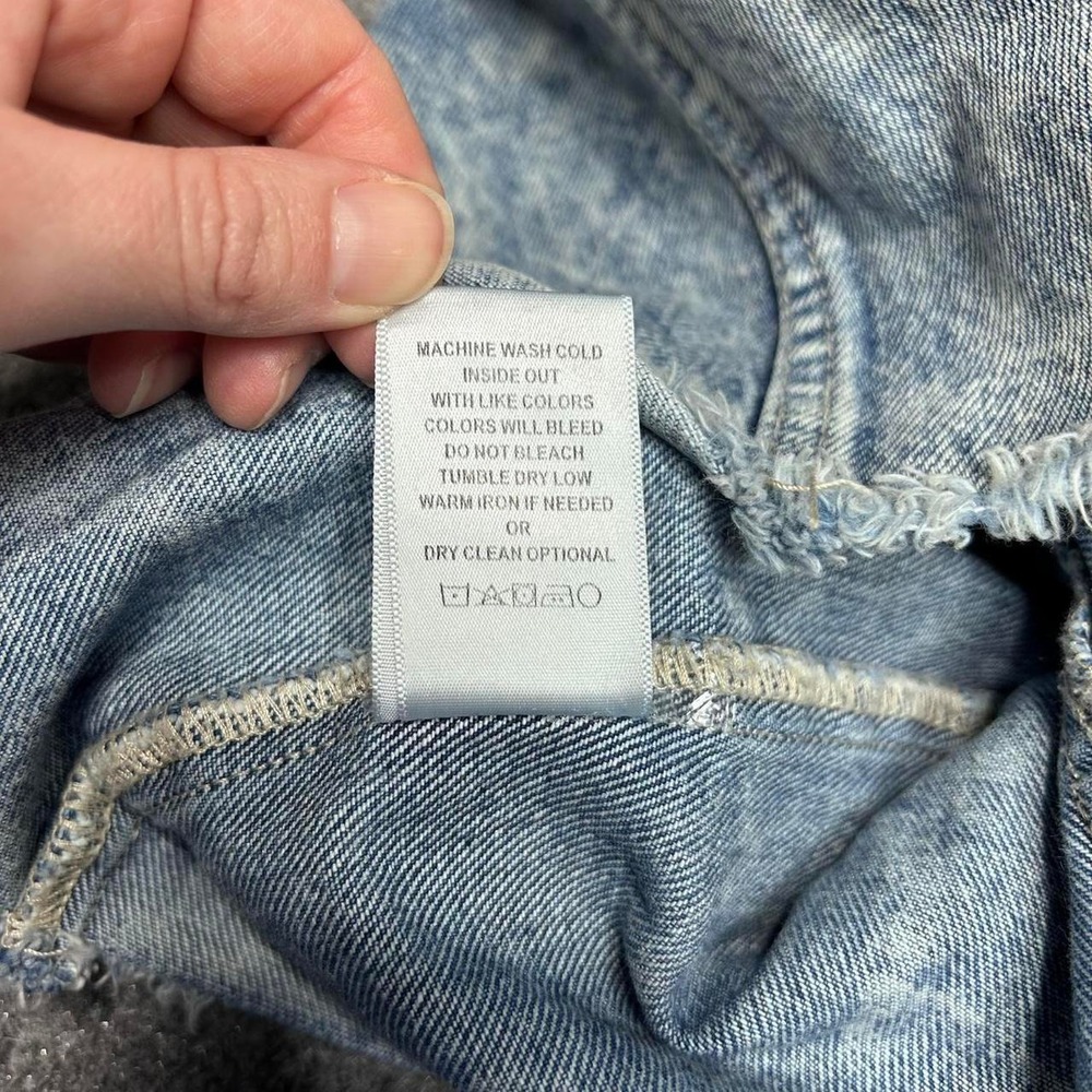 Vervet Los Angeles distressed cropped denim jacket Size Small - Picture 4 of 8